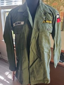 VINTAGE WWII U.S. ARMY AIRBORNE FIELD SHIRT/JACKET